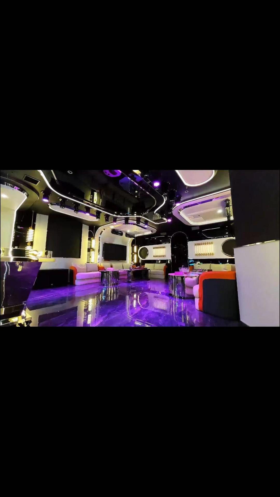 豪华包厢内部环境